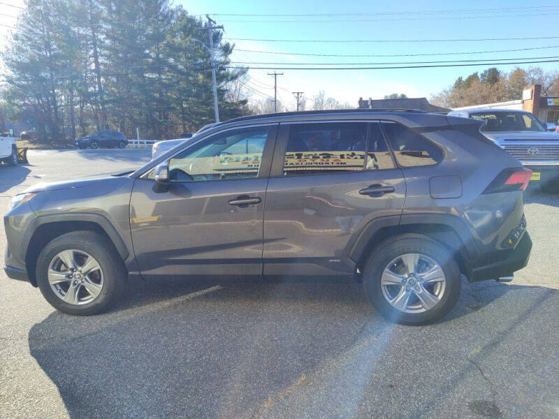 2022 Toyota RAV4 Hybrid XLE