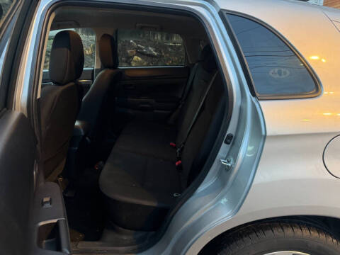 2015 Mitsubishi Outlander Sport ES