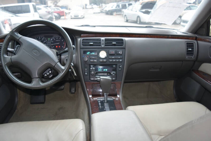 2000 Infiniti Q45 Anniversary