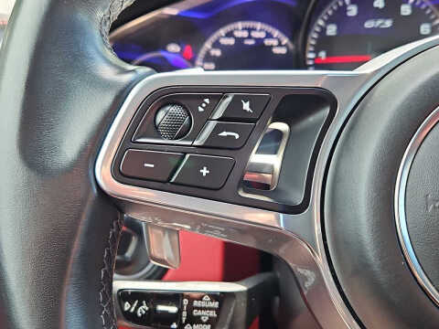 2023 Porsche Cayenne GTS