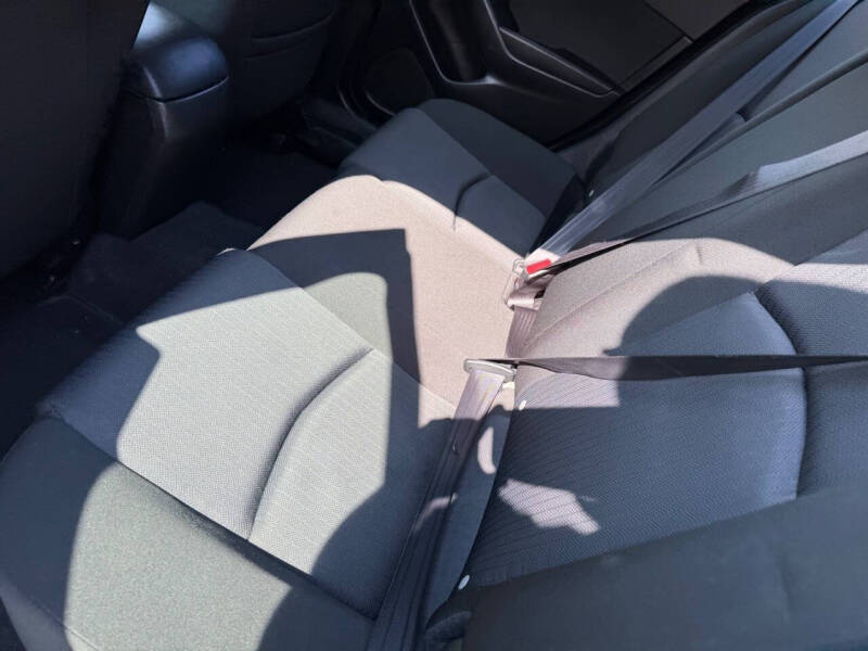 2014 Mazda MAZDA3 i Sport