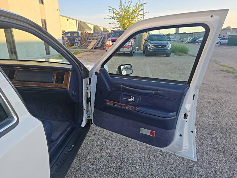 1994 Lincoln Town Car Executive