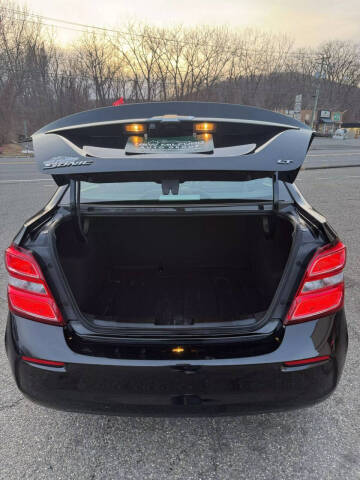 2019 Chevrolet Sonic LT Auto