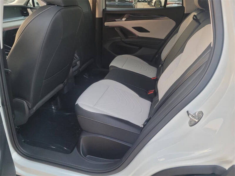 2025 Volkswagen Tiguan SE