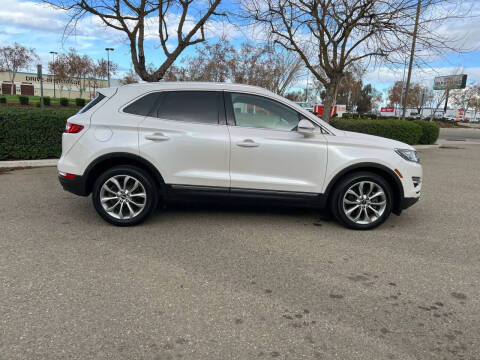 2017 Lincoln MKC Select