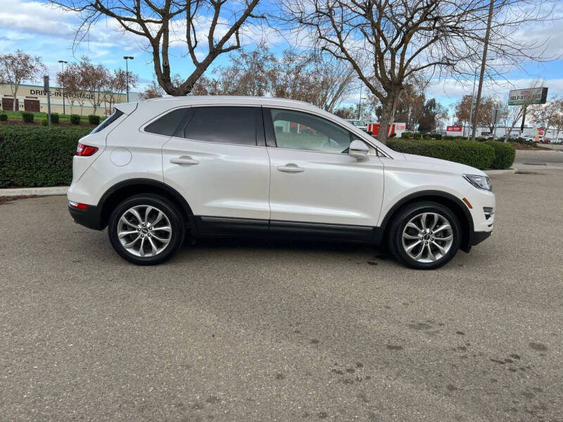 2017 Lincoln MKC Select