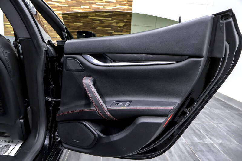 2017 Maserati Ghibli