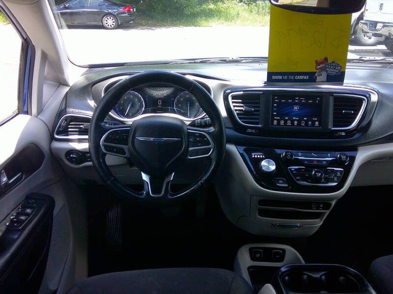 2020 Chrysler Pacifica Touring