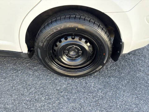 2011 Nissan Versa 1.8 S