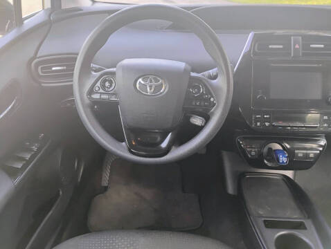 2019 Toyota Prius LE