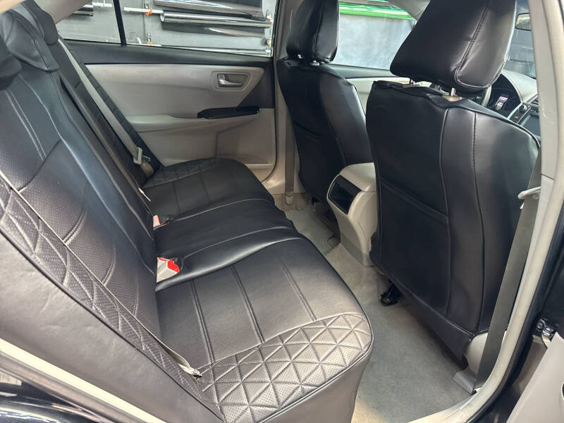 2016 Toyota Camry LE