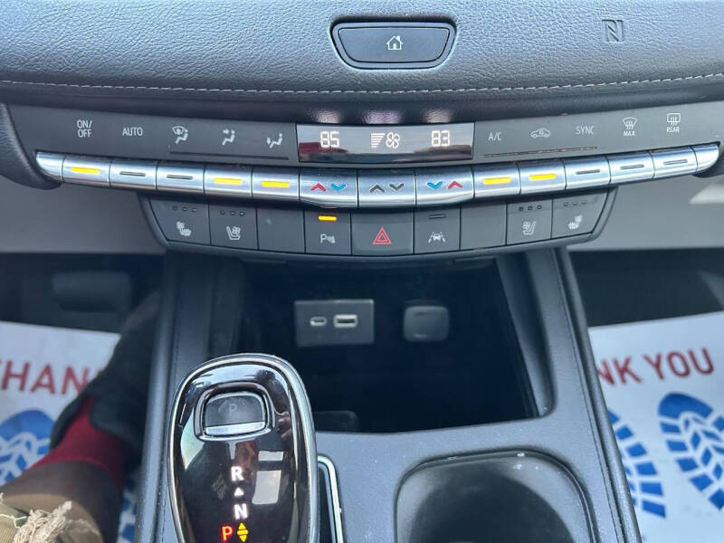 2020 Cadillac XT4 Premium Luxury