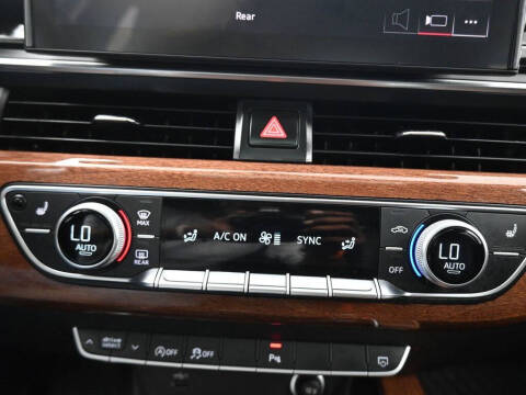 2022 Audi A4 quattro Premium 40 TFSI