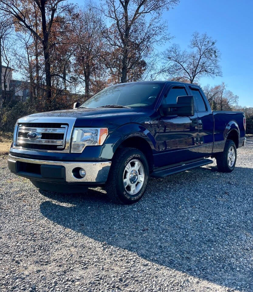 2013 Ford F-150 XLT photo 5