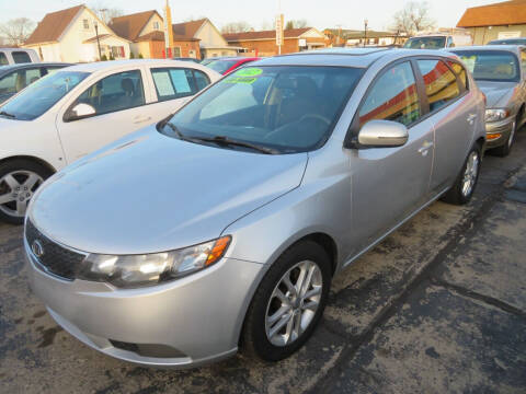 2012 Kia Forte5 for sale at Bells Auto Sales in Hammond IN