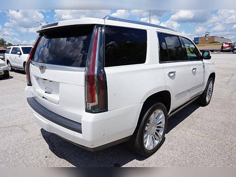 2019 Cadillac Escalade Platinum