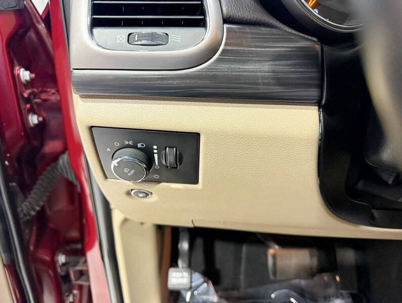 2019 Jeep Grand Cherokee Laredo E