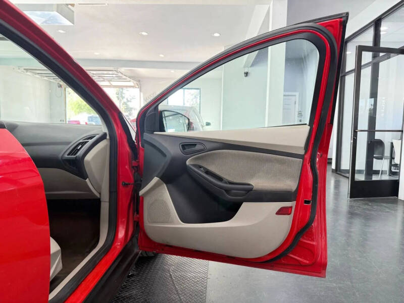 2012 Ford Focus SE