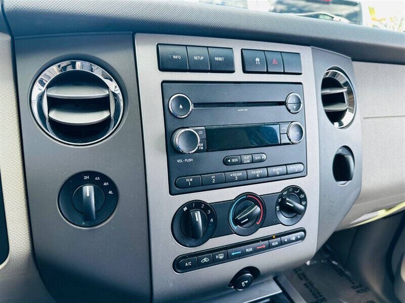 2011 Ford Expedition XLT