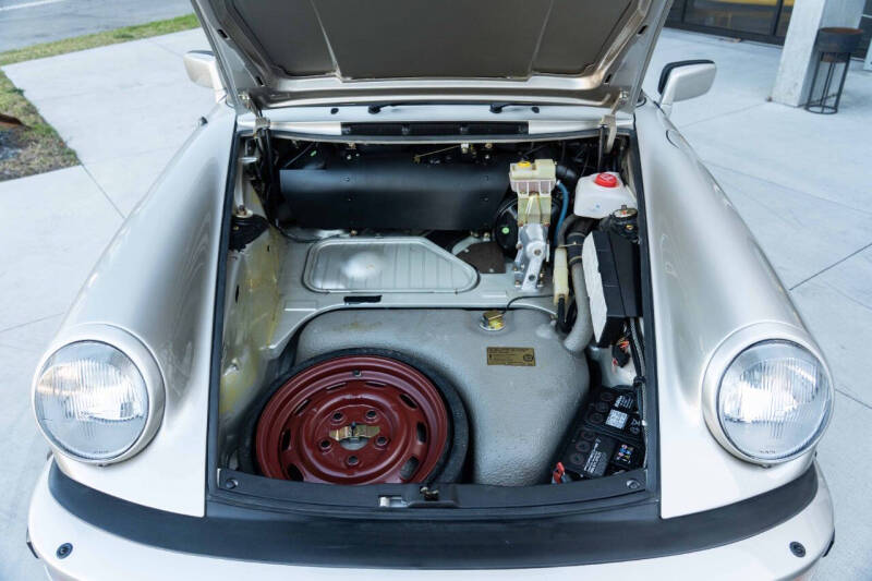 1989 Porsche 911 Carrera