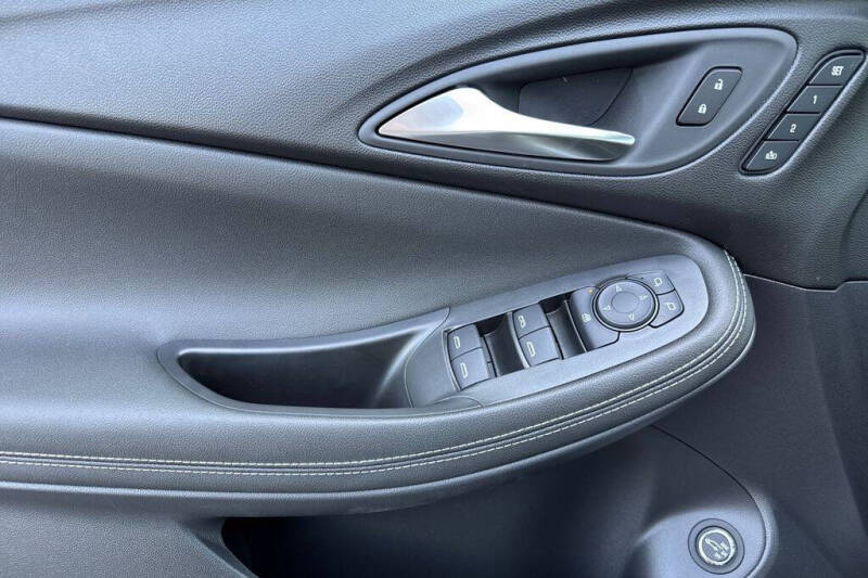 2026 Buick Encore GX Avenir