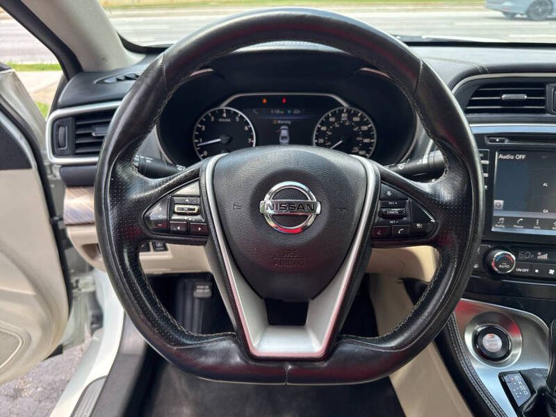 2017 Nissan Maxima Platinum