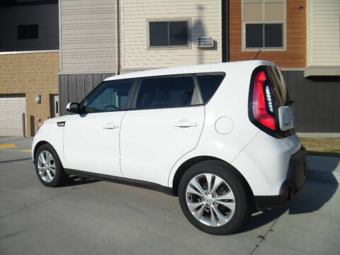 2015 Kia Soul +