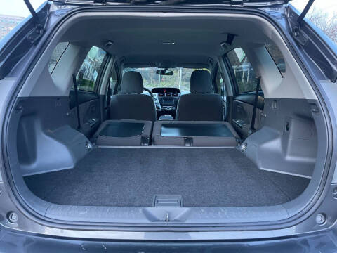 2012 Toyota Prius v Three