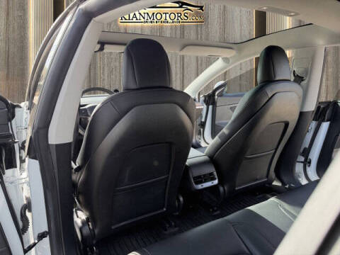 2020 Tesla Model 3 Performance