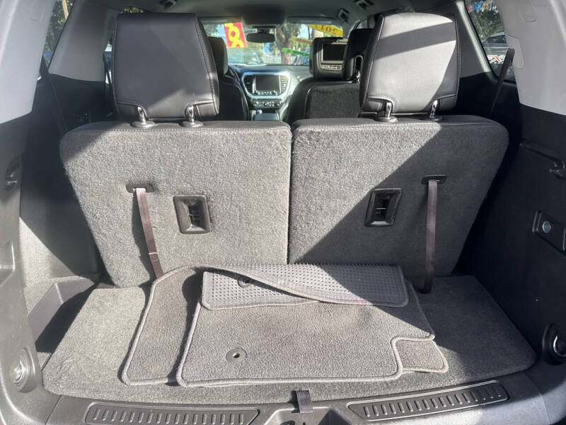 2017 GMC Acadia SLT-2