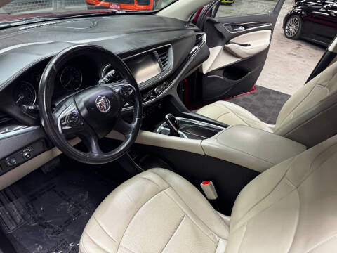 2021 Buick Enclave Essence