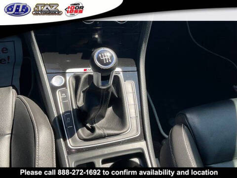 2017 Volkswagen Golf R 4Motion