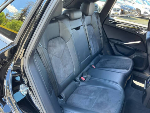 2018 Porsche Macan