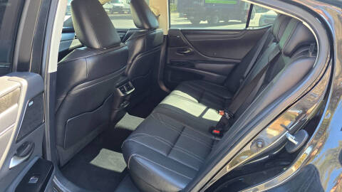 2024 Lexus ES 300h Luxury