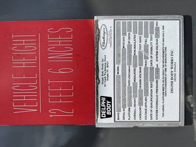 2010 Freightliner M2 106