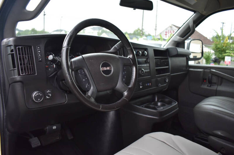 2021 GMC Savana 2500