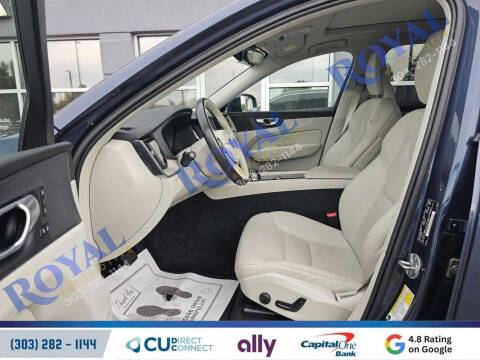2023 Volvo XC60 B5 Plus Bright Theme
