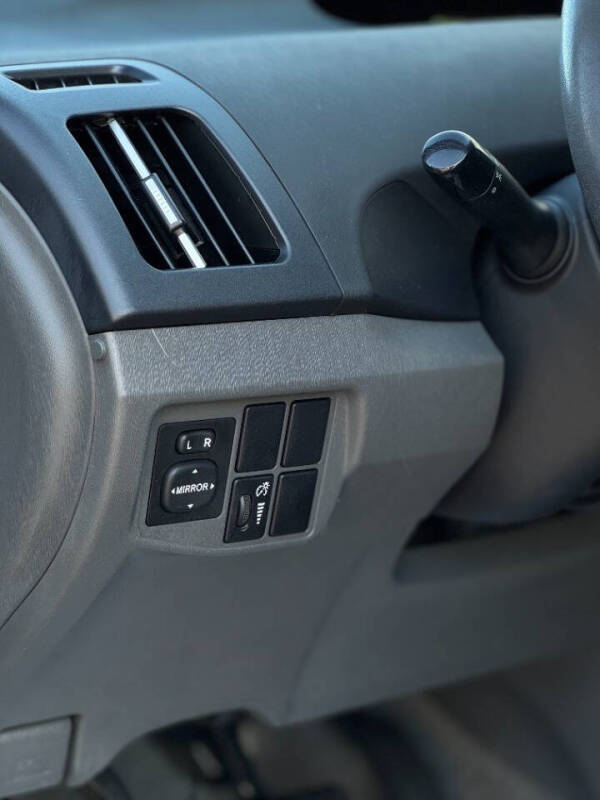 2011 Toyota Prius Two