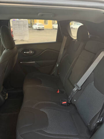 2019 Jeep Cherokee Latitude