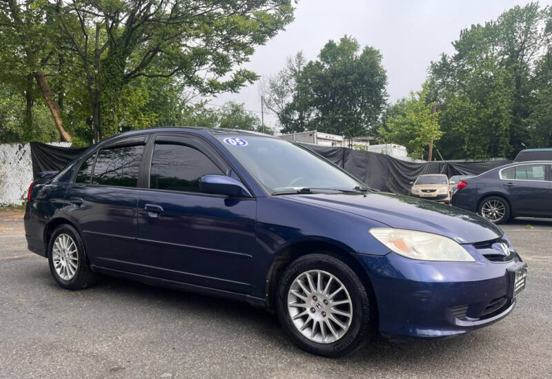 2005 Honda Civic for sale at PARK AVENUE AUTOS in Collingswood NJ