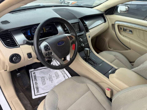 2014 Ford Taurus SEL