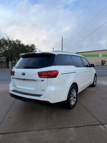 2020 Kia Sedona
