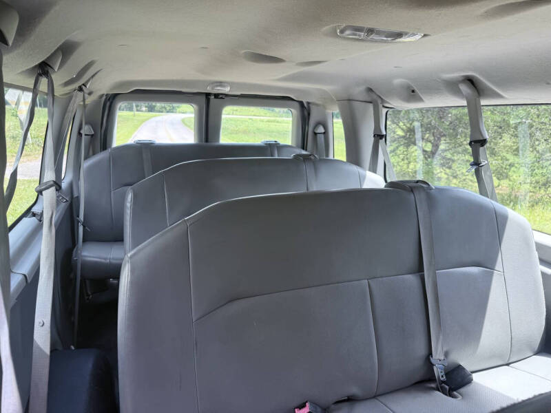 2013 Ford E-Series E-350 SD XL