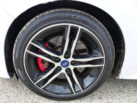 2018 Ford Focus ST