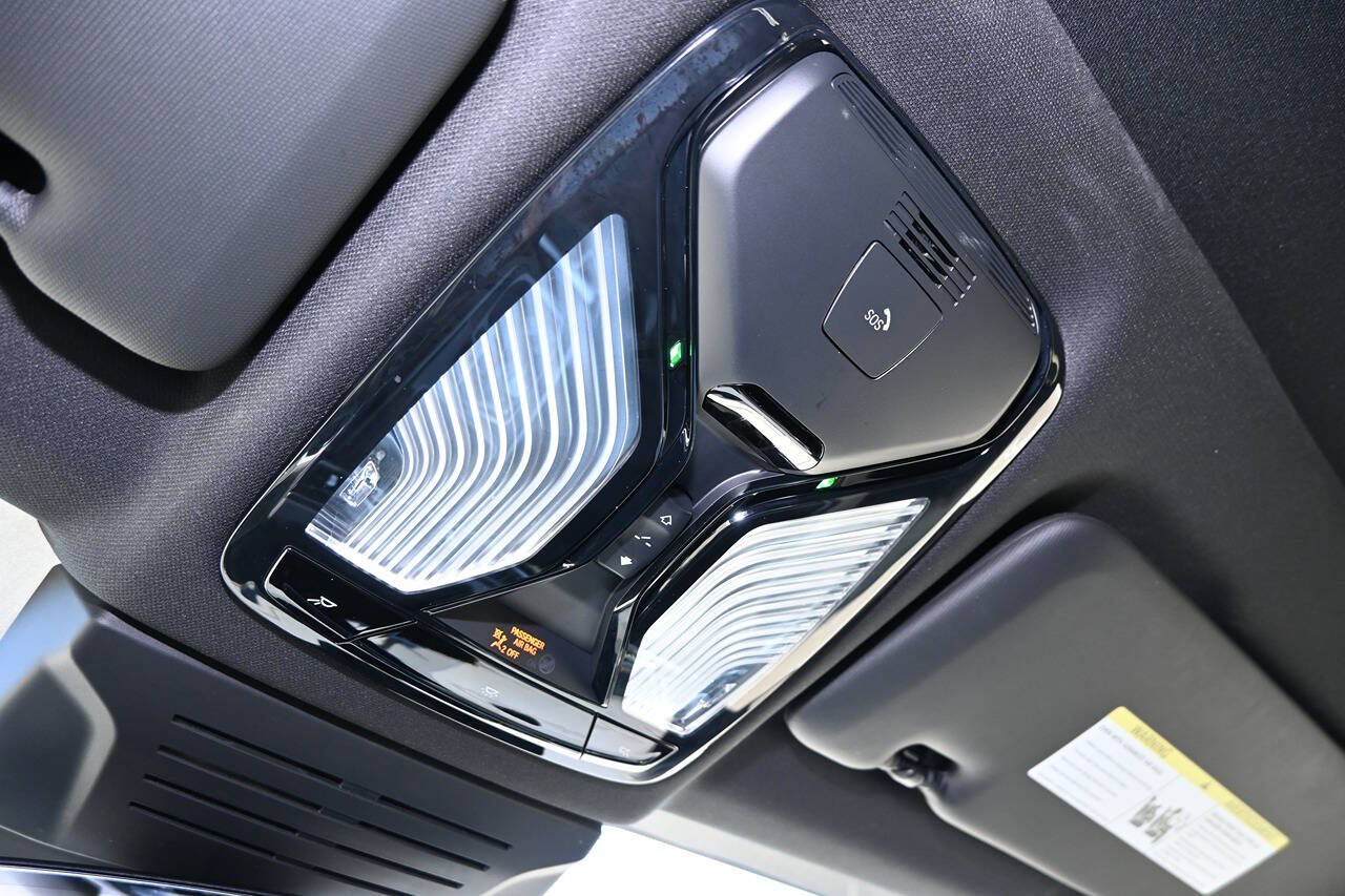 2024 BMW X5 33