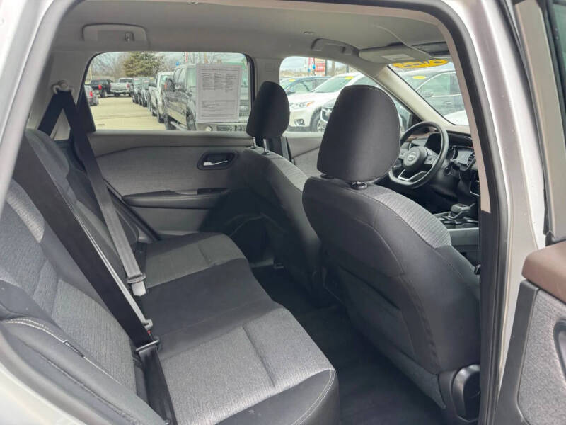 2022 Nissan Rogue SV