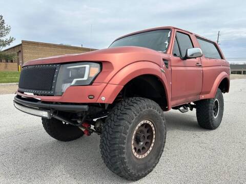 1994 Ford Bronco for sale at Minnix Auto Sales LLC in Cuyahoga Falls OH