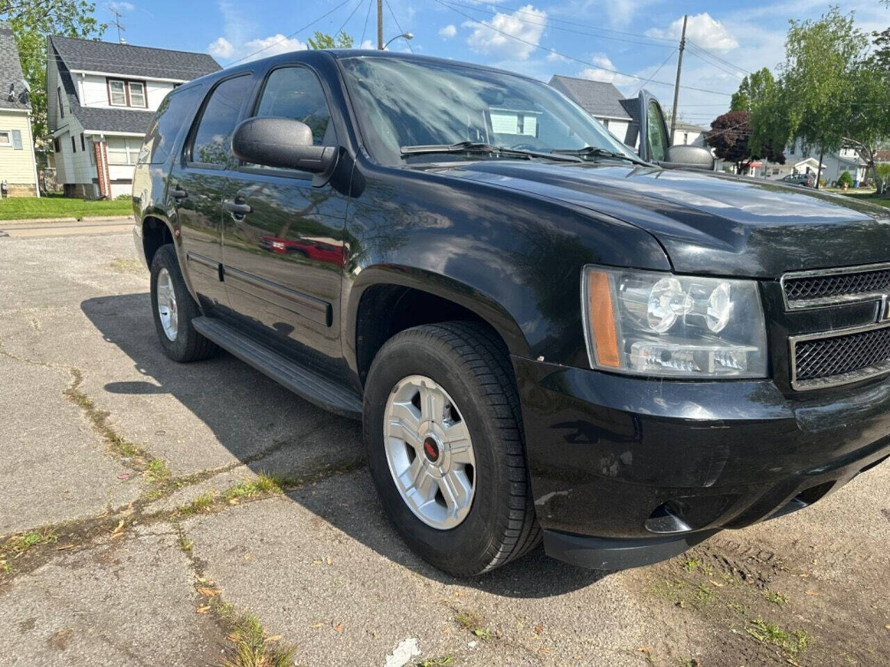 2012 Chevrolet Tahoe for sale at SRL SAHER in Lorain, OH