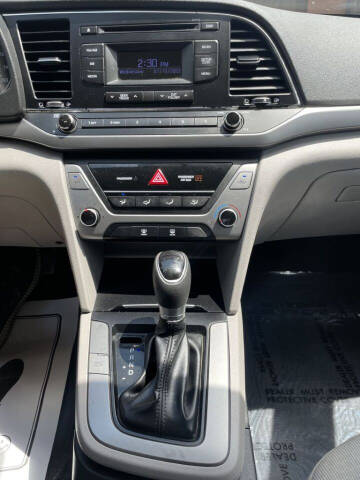 2017 Hyundai Elantra