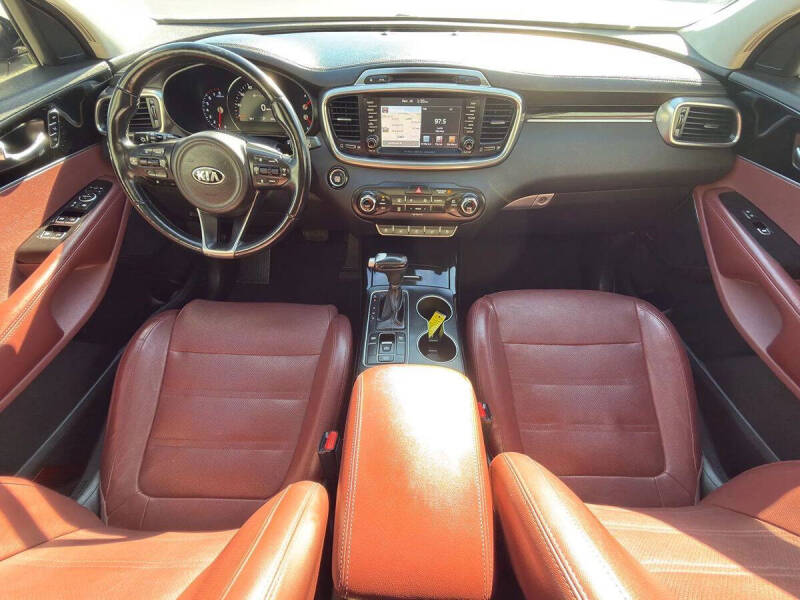 2017 Kia Sorento SX V6